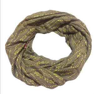 Theodora & Callum Infinity Scarf